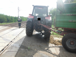 Traktor és vonat baleset