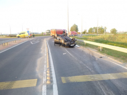 a tetejére borult autó a 47-es úton