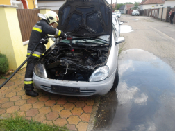 gépjármű tűz