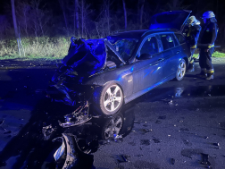 	Balesetben megsérült autó	