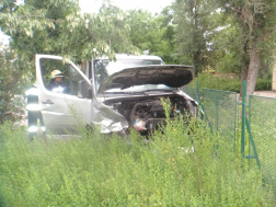 Két személygépkocsi ütközött össze Debrecenben a Martonfalvi utcában