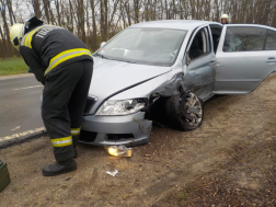 Két autó ütközött össze Debrecen közelében